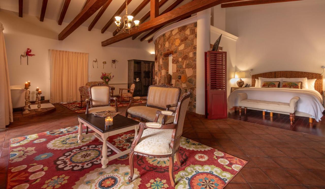 Hotel Boutique Casa Colorada Pátzcuaro Екстериор снимка